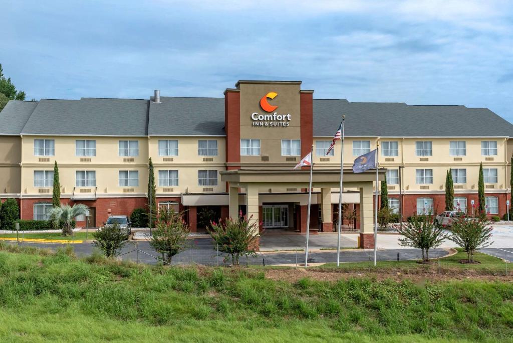 a rendering of a hotel with a building at Comfort Inn & Suites Millbrook-Prattville in Millbrook