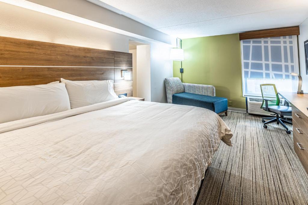 Holiday Inn Express Indianapolis South, an IHG Hotel - 