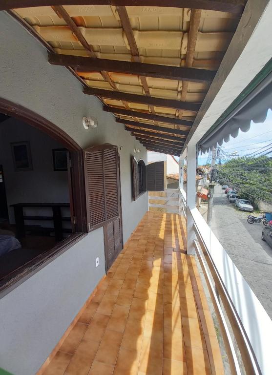  CASA CONFORTÁVEL E BEM LOCALIZADA - BÚZIOS