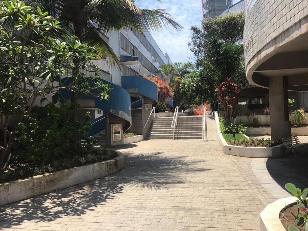  Apartamento a beira mar - Tombo - Guarujá