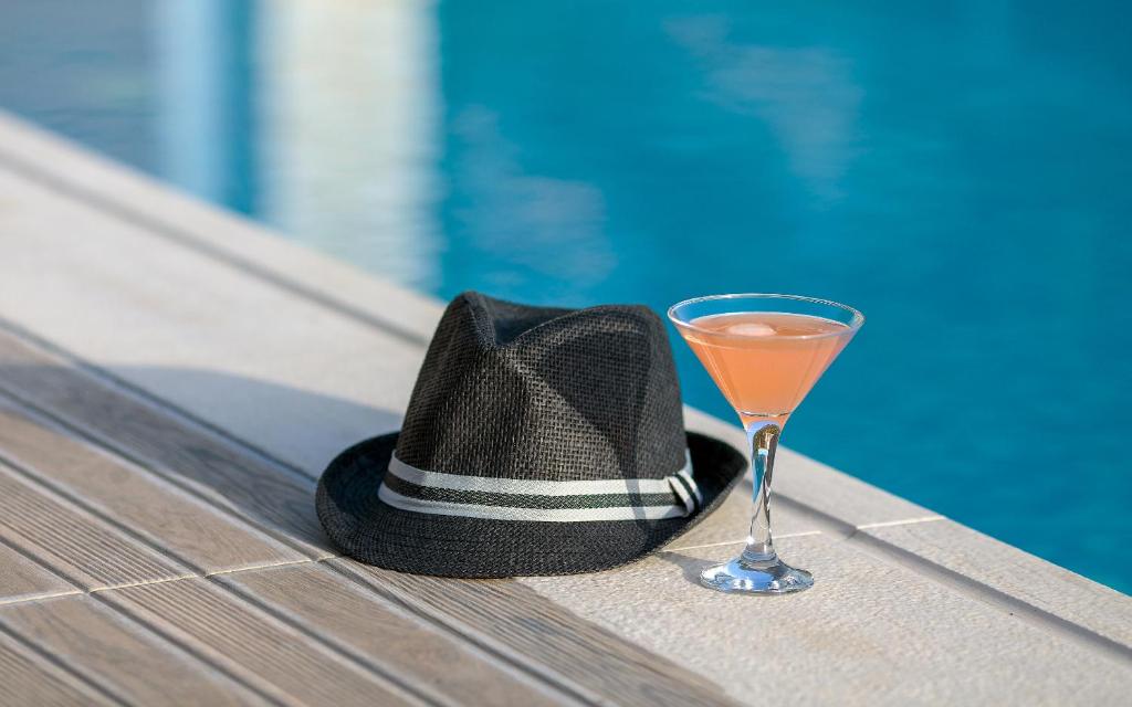 Bazén v ubytování Ionian Diamond Villas nebo v jeho okolí