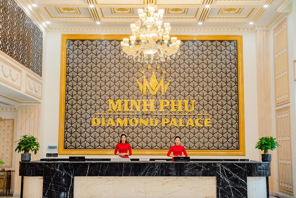 The lobby or reception area at Khách sạn Minh Phú Diamond Palace