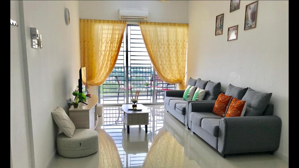 Taiping Rain Town Homestay太平雨城名宿 two car park - 