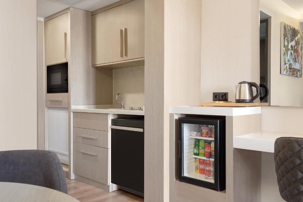 Ramada Residences by Wyndham Balikesir - Suite King D'une Chambre Avec Kitchenette - Non-fumeur