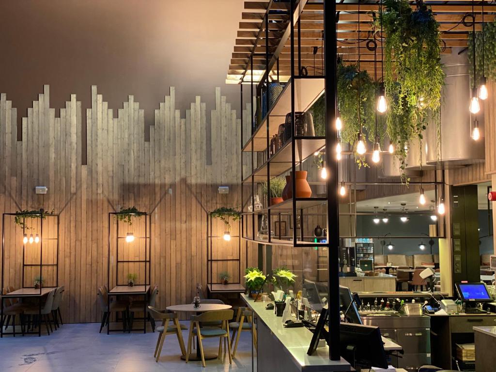 Restaurace v ubytování Skyline Airport Hotel