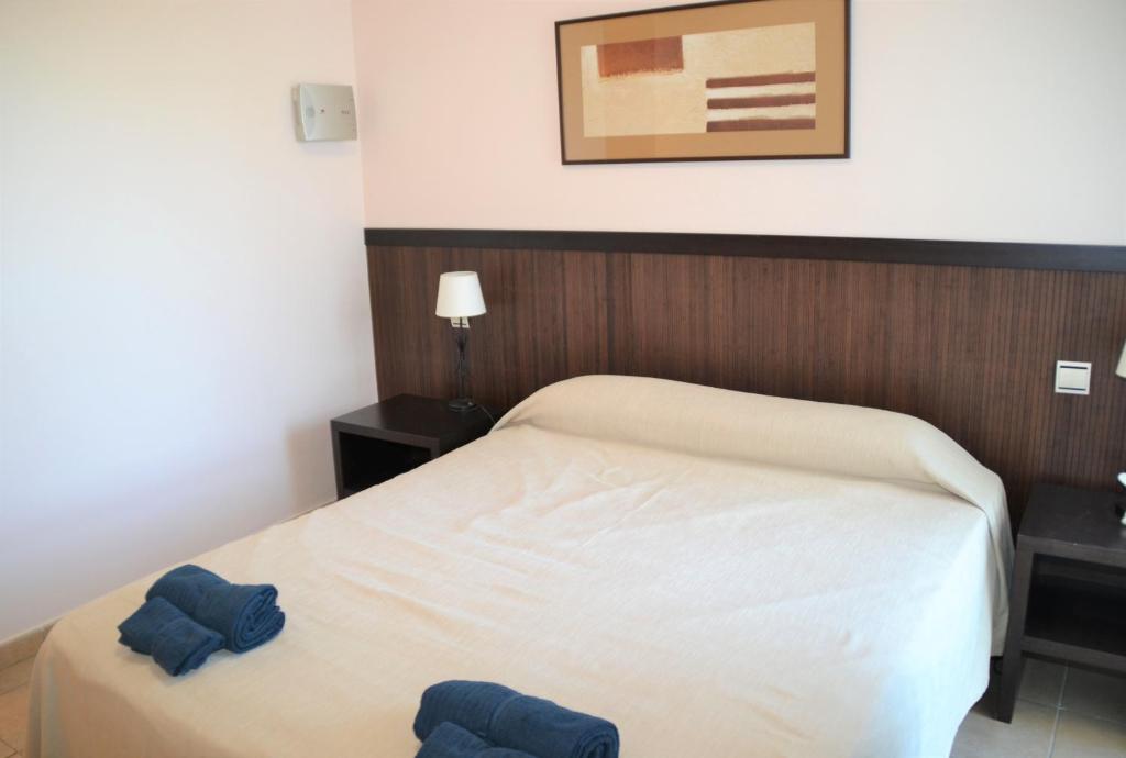 Posteľ alebo postele v izbe v ubytovaní 3hab Alamar La Cala de Mijas WIFI AC PISCINA