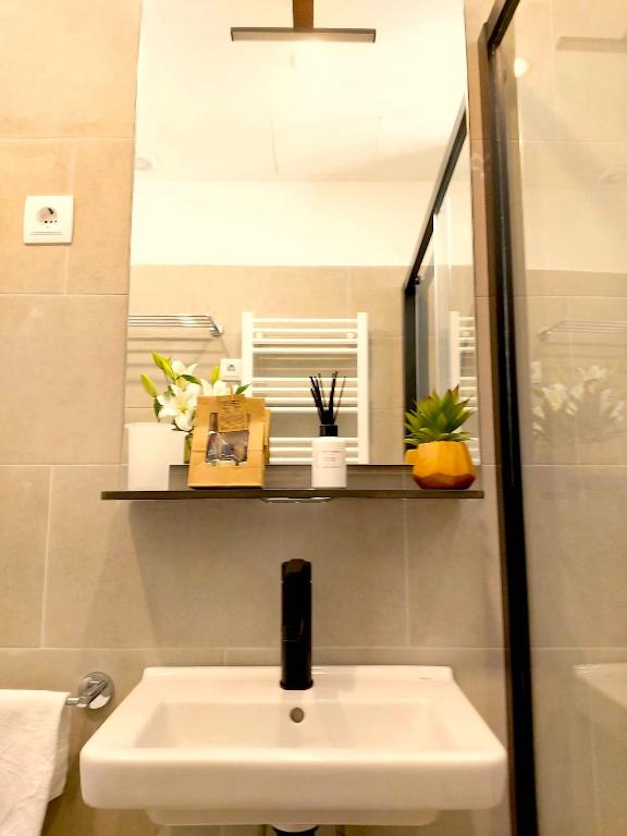 Apartamento Nuevo y Reformado al lado de la Gran Vía Madrileña - 10