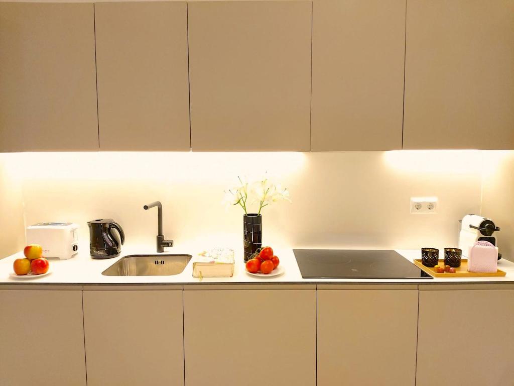 Apartamento Nuevo y Reformado al lado de la Gran Vía Madrileña - 1