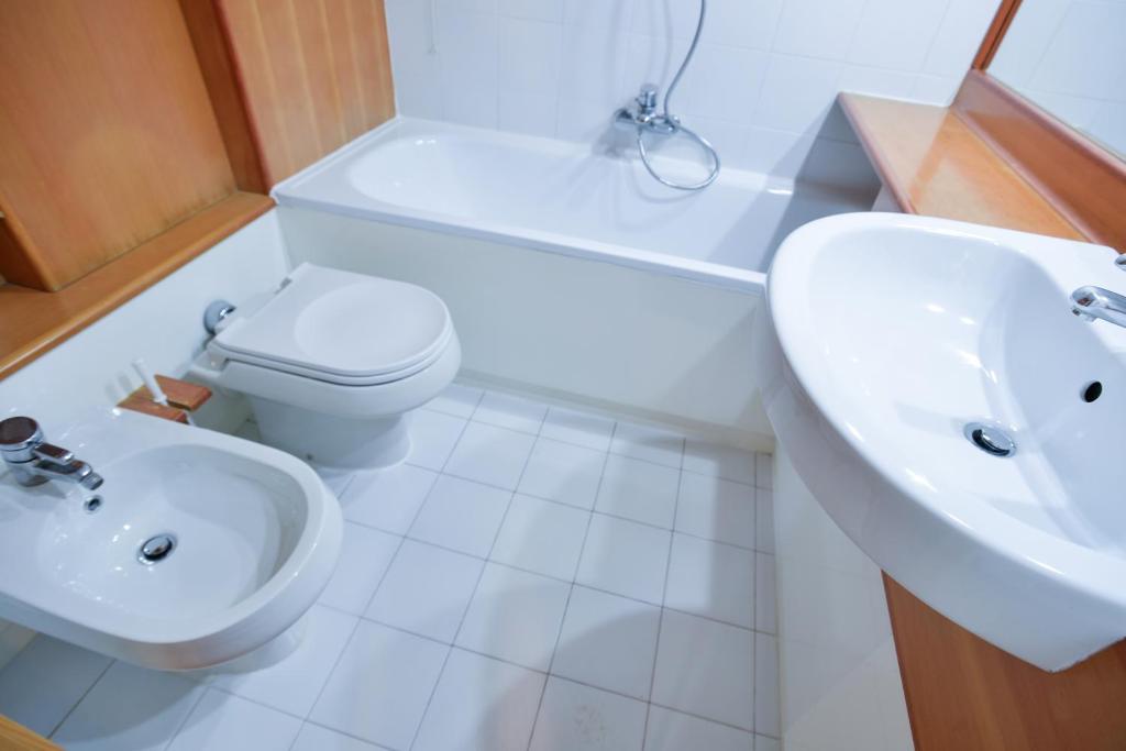 Koupelna v ubytování Residence Artuik Appartamenti Solandra