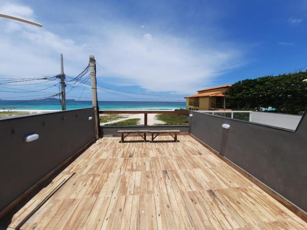  Casa em frente ao mar e a lagoa