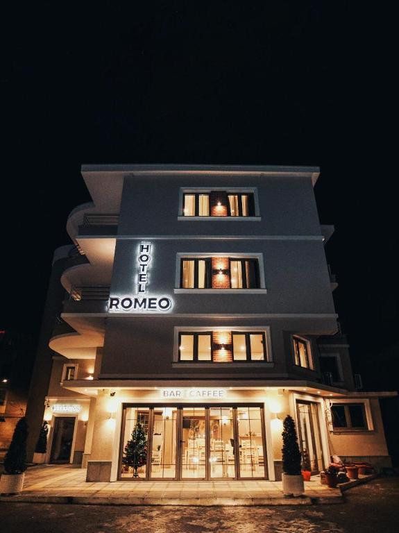 Hotel Romeo - Imazhi 1
