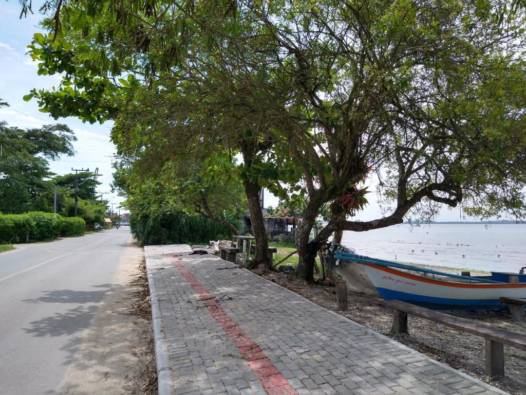  Casa de praia rústica para ficar bem de boa!