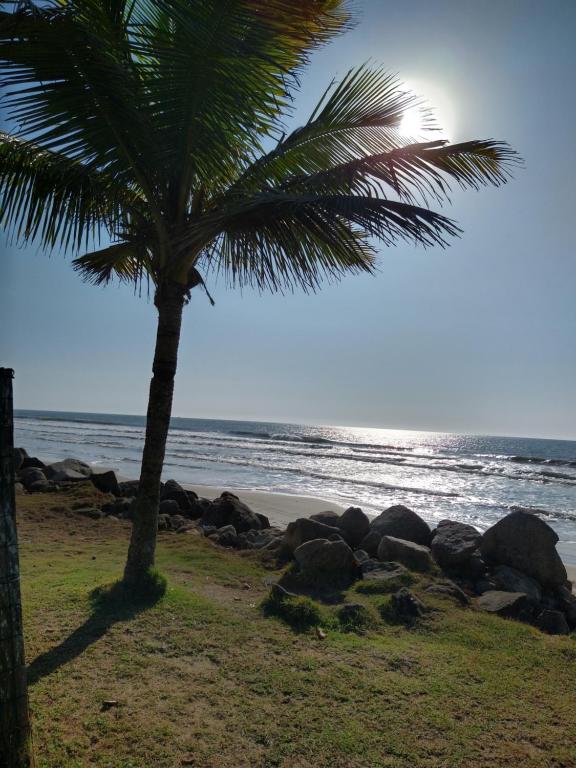  Casa de praia rústica para ficar bem de boa!
