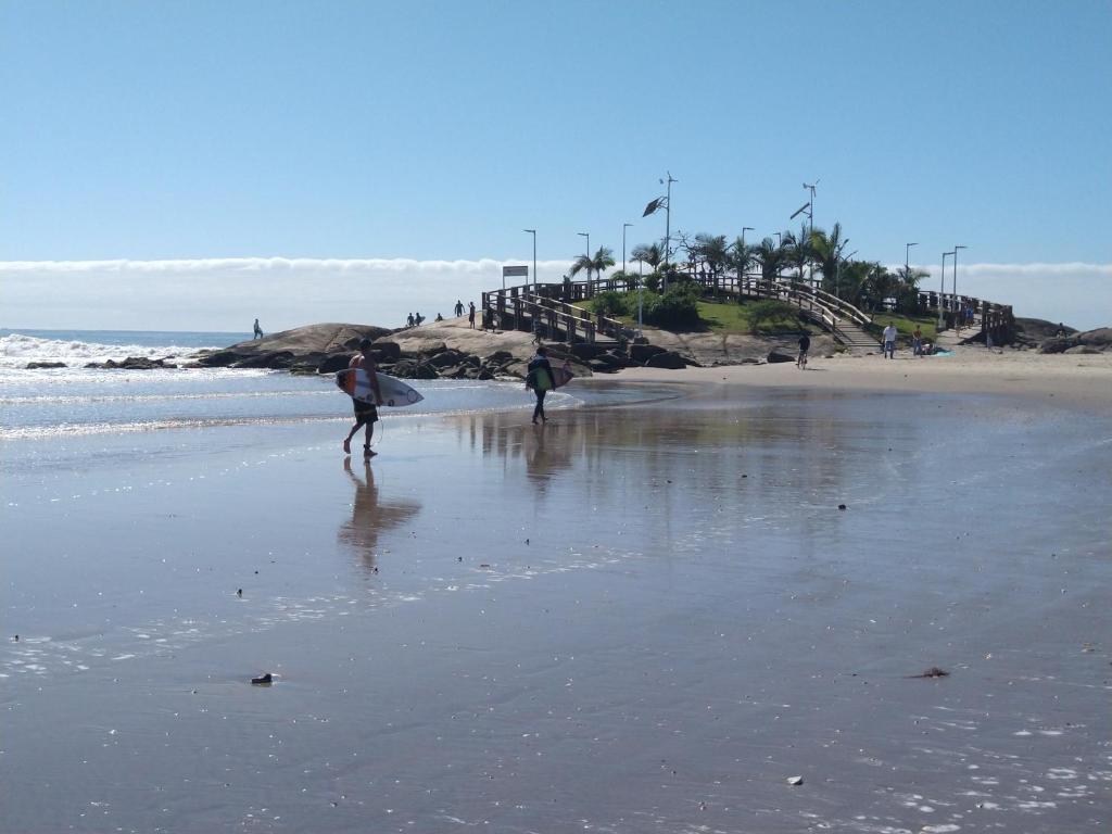  Casa de praia rústica para ficar bem de boa!