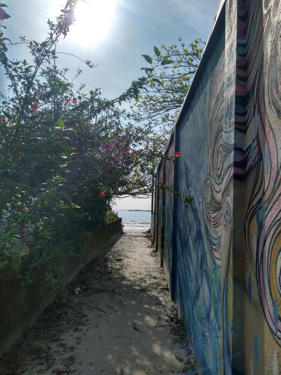  Casa de praia rústica para ficar bem de boa!