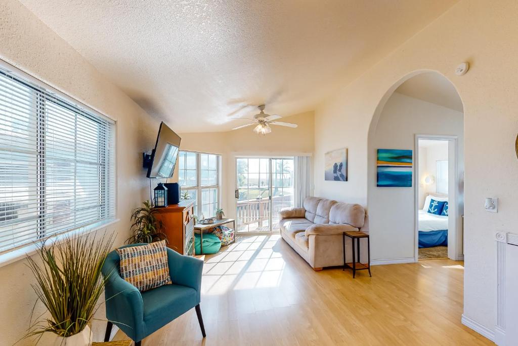 Long Island Village Unit 819 Oyster Island Breeze, Port Isabel (updated