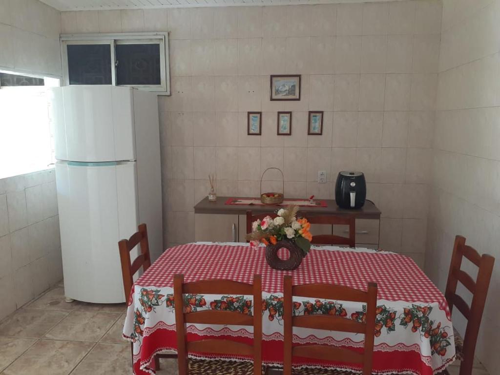  Casa com piscina próximo à Avenida das Cataratas