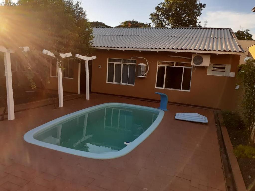  Casa com piscina próximo à Avenida das Cataratas