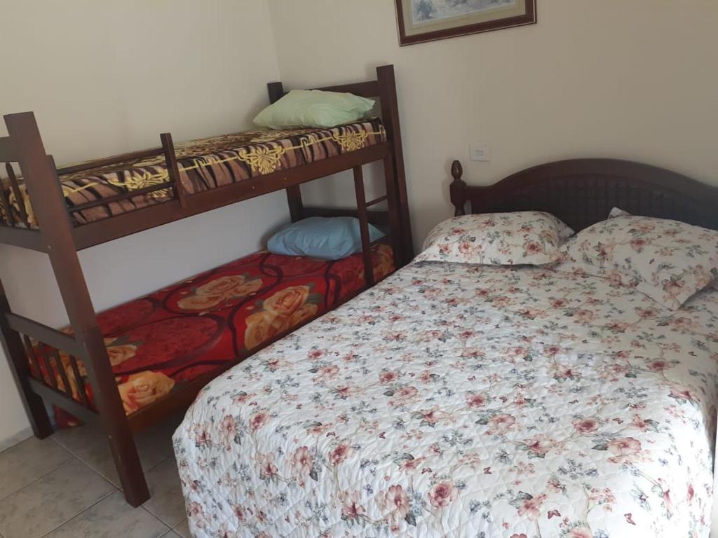  Casa com piscina próximo à Avenida das Cataratas