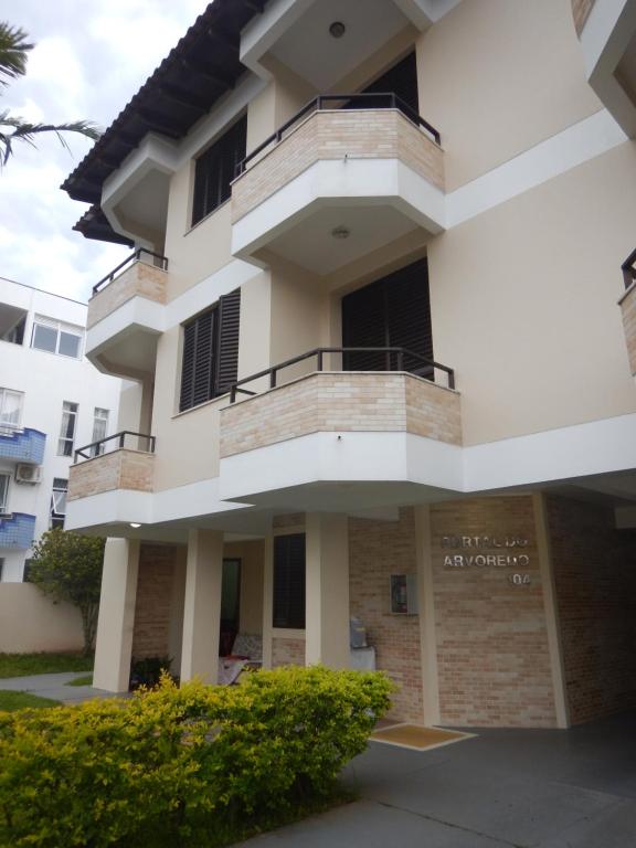 Apt Ingleses 200m praia
