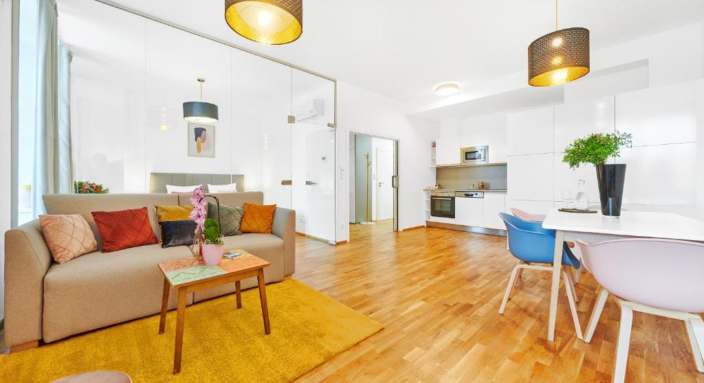 Kuchnia lub aneks kuchenny w obiekcie Residence Rybna 9- Old Town