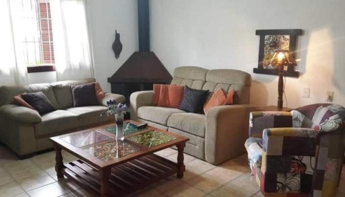  Canas big house