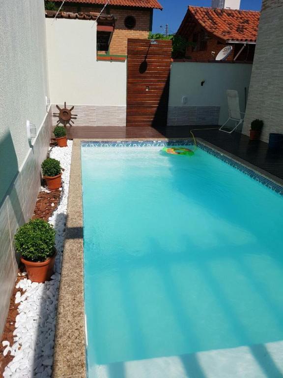  Canas big house