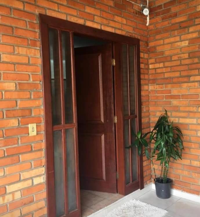  Canas big house