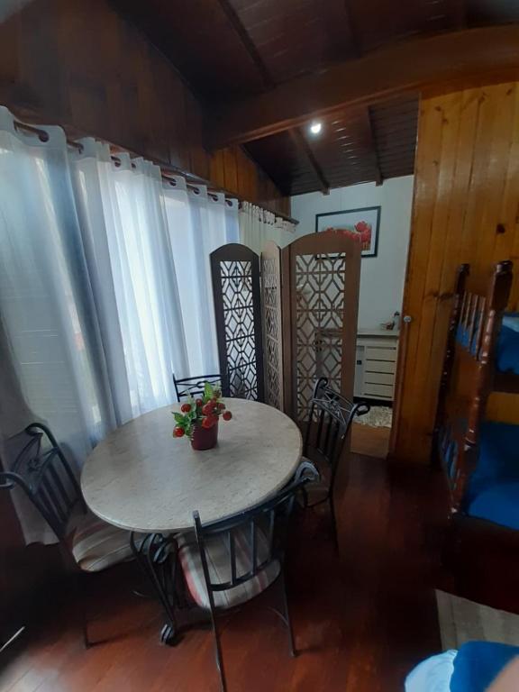  Villa Valentina Chalés com lareira e churrasqueira