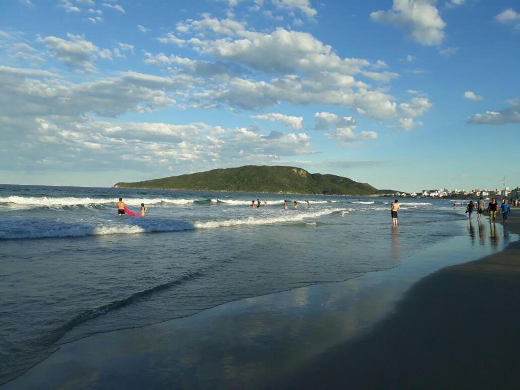  Apto na praia do ingleses região da gaivotas