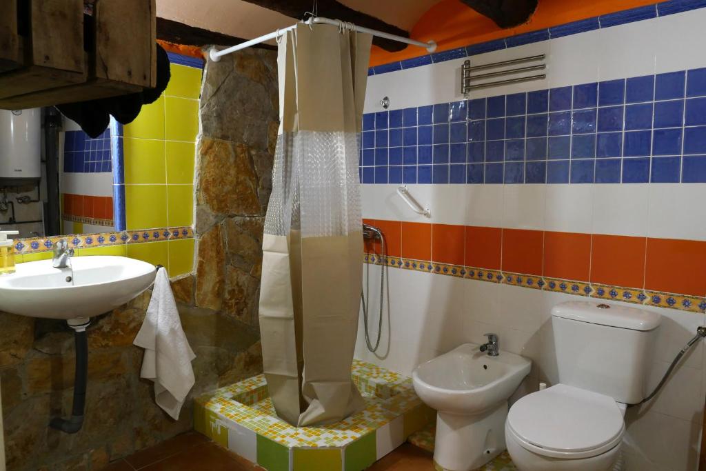 Cal Xulipa, casa familiar al centre de Tremp - Two-Bedroom House