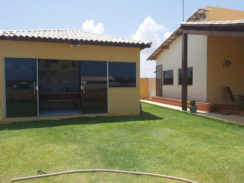  Casa em Condomínio Fechado no Abais