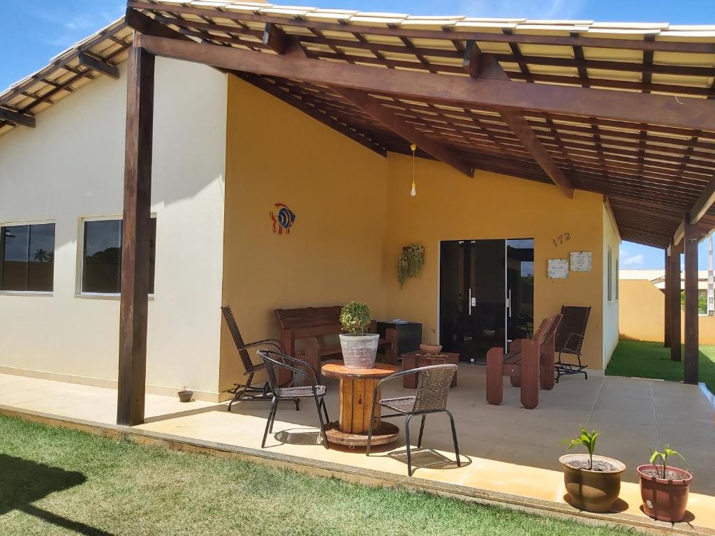  Casa em Condomínio Fechado no Abais