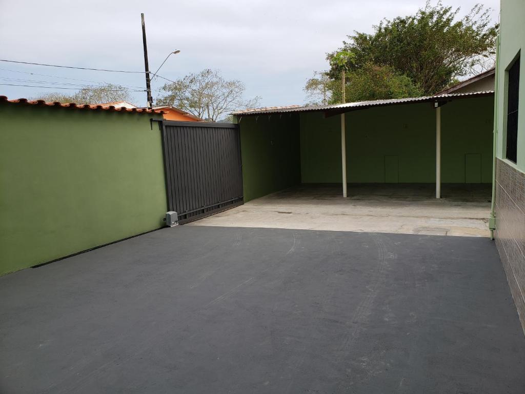  Tranquilo com vista para o Rio Itapanhau