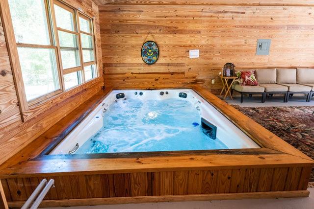 Gallery image of PRIVATE Log Cabin with Indoor pool sauna and gym YOU RENT IT ALL NO ONE ELSE in McAlpin