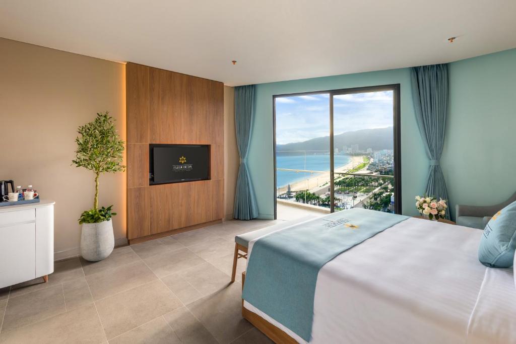 Fleur de Lys Hotel Quy Nhon - 13