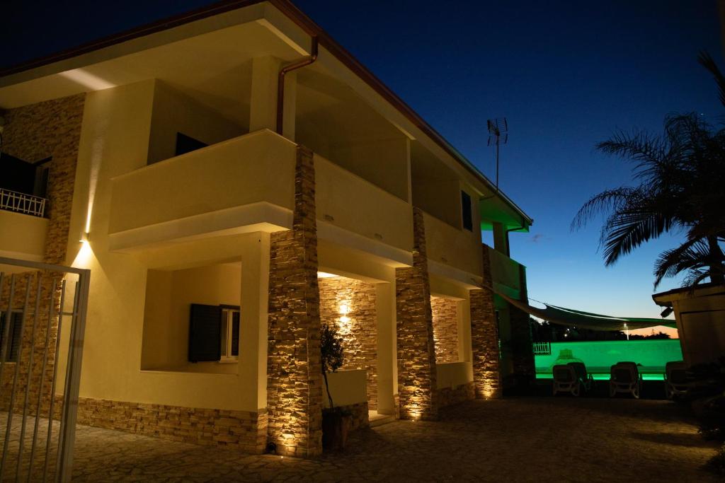 Villa Paglianiti - Your FAMILY Residence!