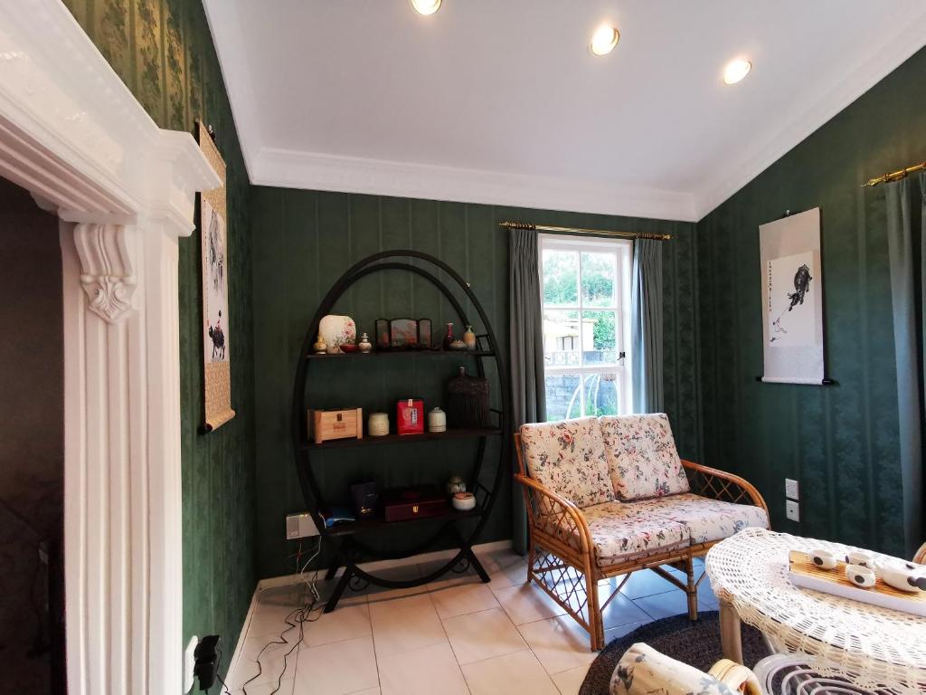 Amy's Forest City Villa - Resim 20