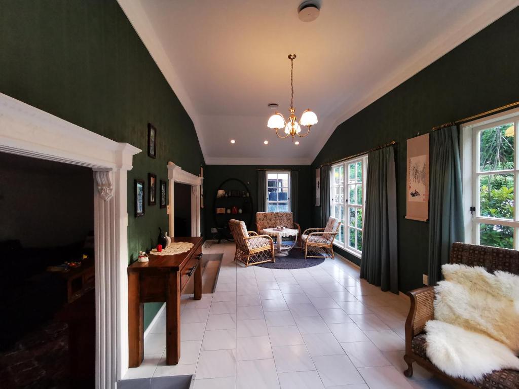 Amy's Forest City Villa - Resim 21