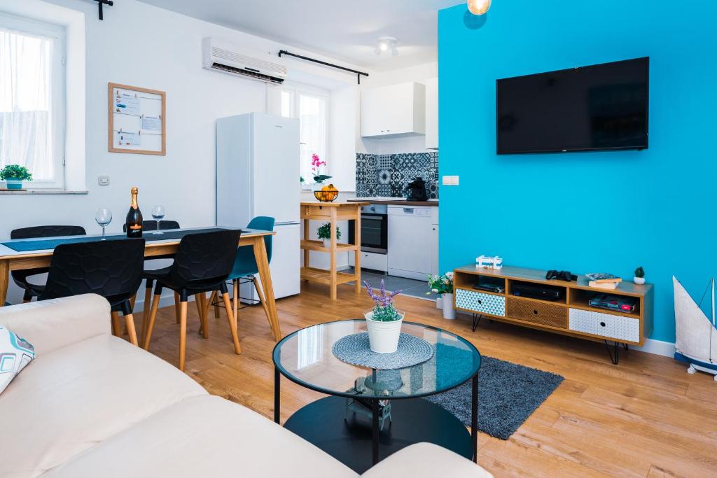 Apartment SOL-1 in old part of city centar