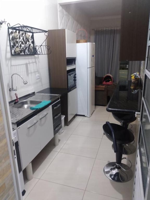  Alugo apartamento pra temporada em Maranduba- Ubatuba