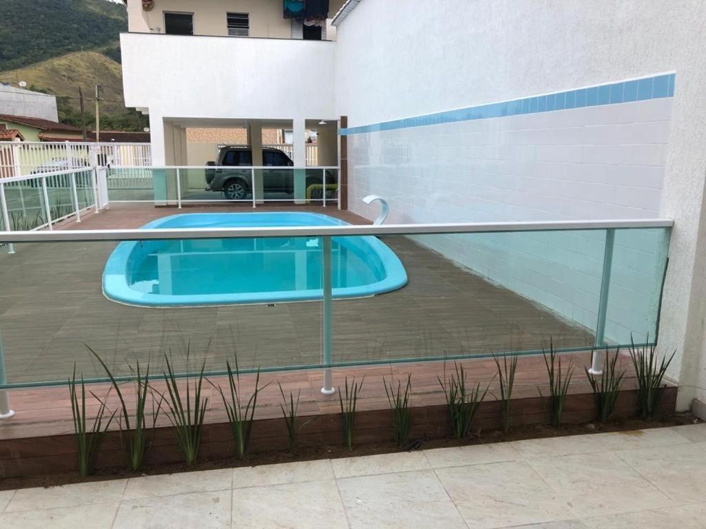  Alugo apartamento pra temporada em Maranduba- Ubatuba