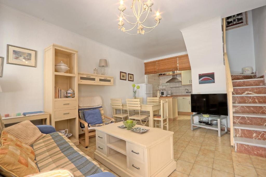 029 - Bochiot 001 - comfortHOLIDAYS, Santa Pola – Updated ...