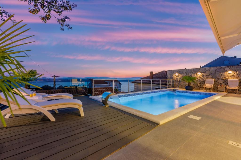 Bazén v ubytování Holiday home Hojka 2 nebo v jeho okolí