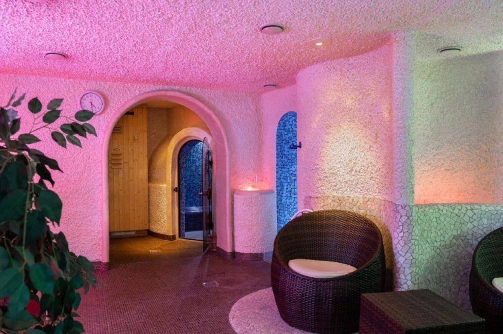 Kronenhotel - Resim 16