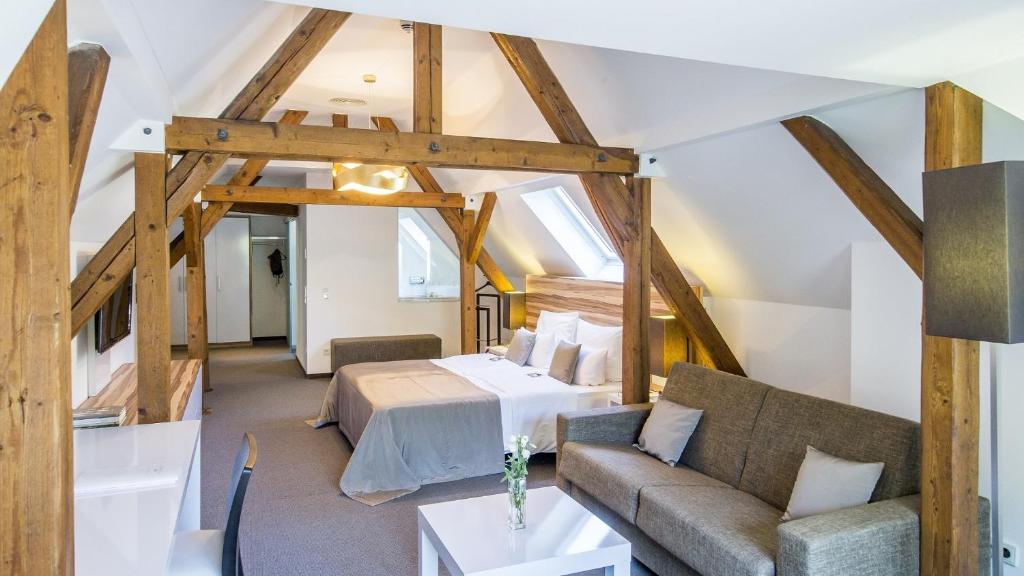 Posezení v ubytování Hotel Im Schulhaus