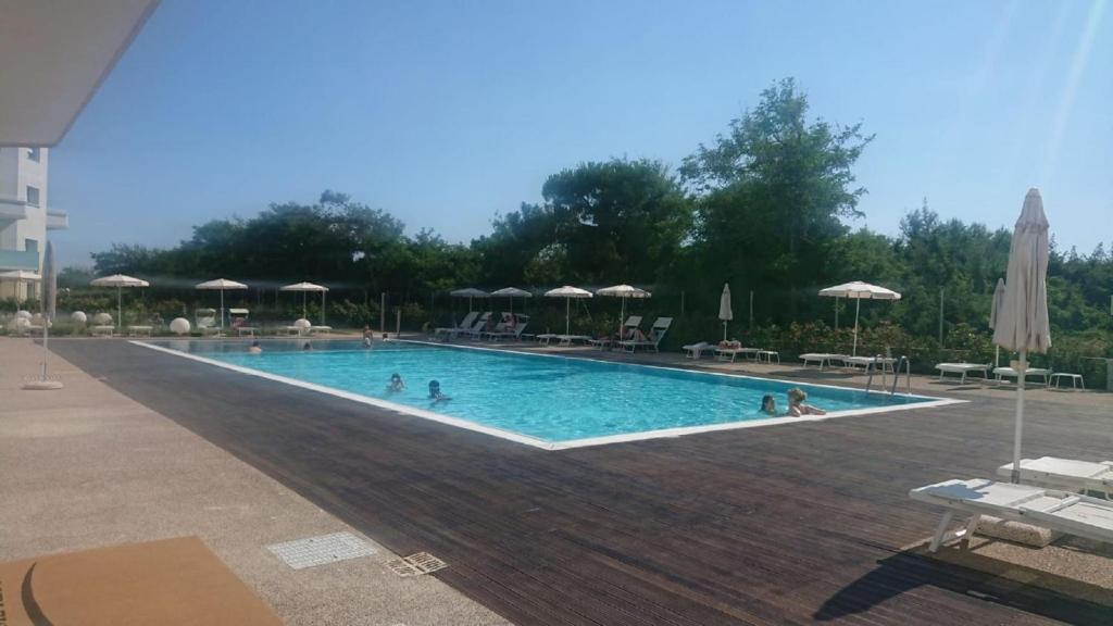 Bazén v ubytování Toscana Charme Resort nebo v jeho okolí