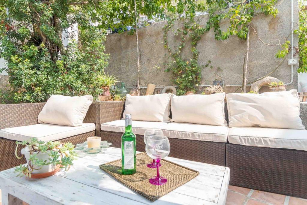A seating area at Casa Mar
