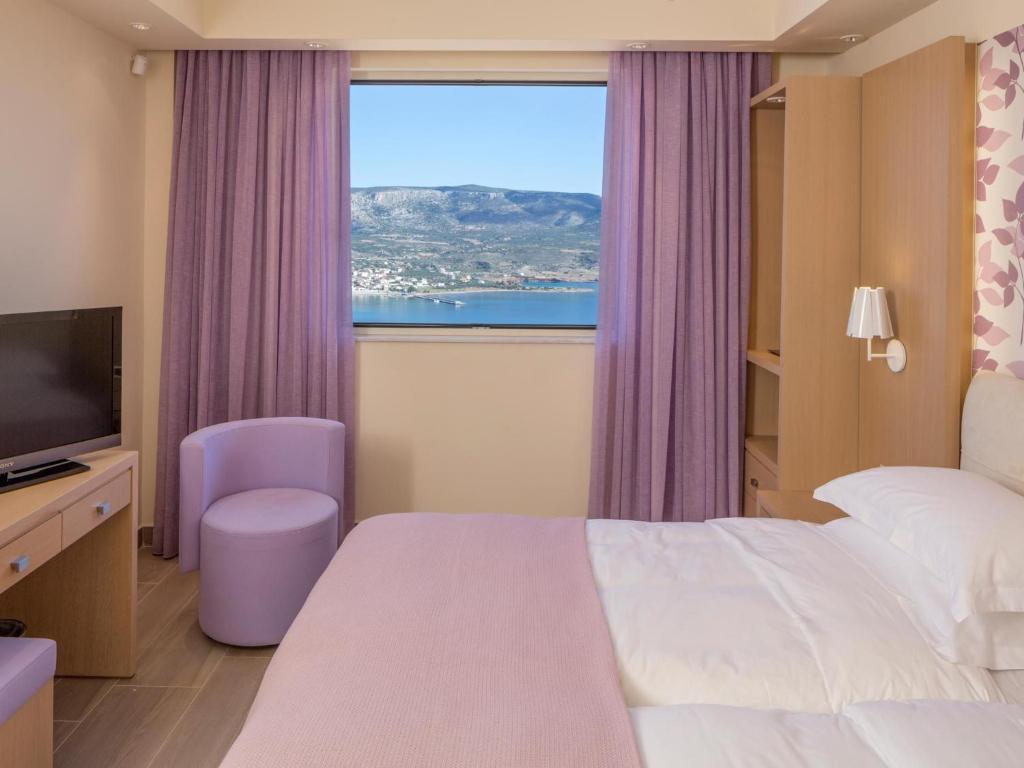 Princess Kyniska Suites - Suite Supérieure Avec Vue Sur La Mer Panoramique