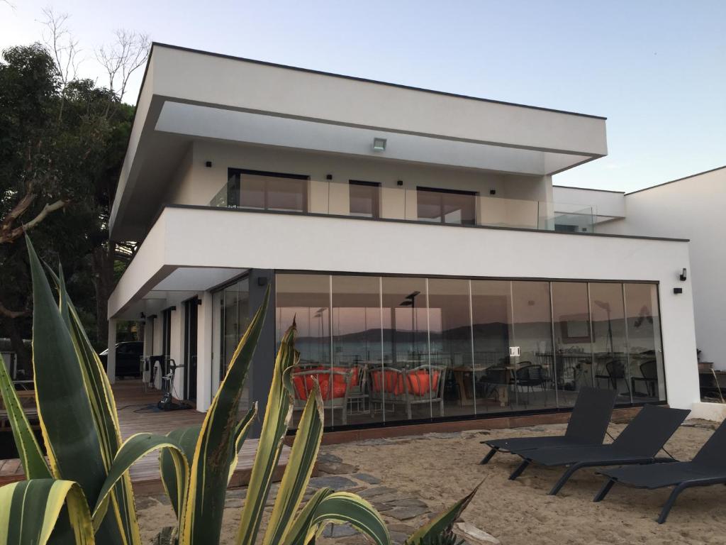 villa CACTUS CAVALAIRE, Cavalaire-sur-Mer (tarifs actualiss pour 2026)